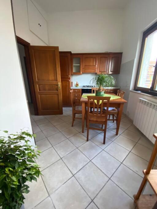 Appartamento Centrale Fiumicino Esterno foto
